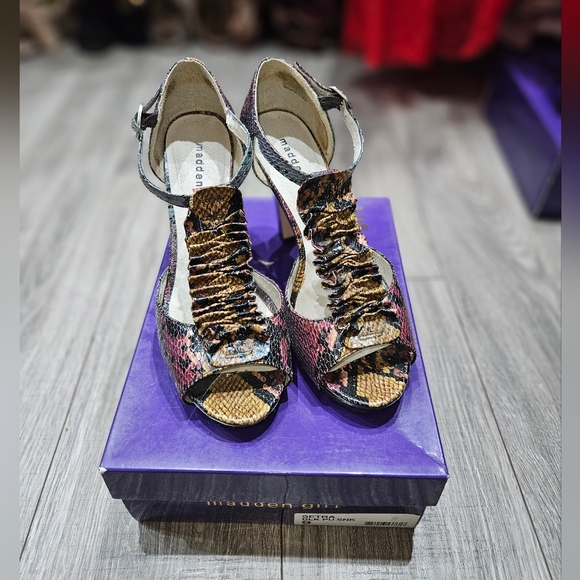 🛍 Madden girl strappy glam heels Setra multicolor faux snake skin size 9 🐕 - Picture 2 of 6
